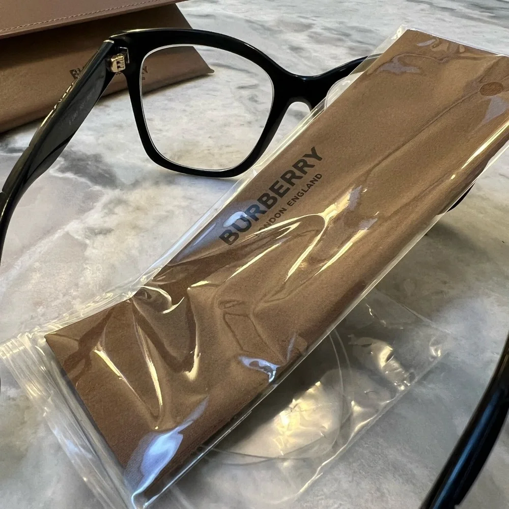 Burberry Sylvie black eyeglass frames non rx lenses, case, wipe included - Picture 8 of 14